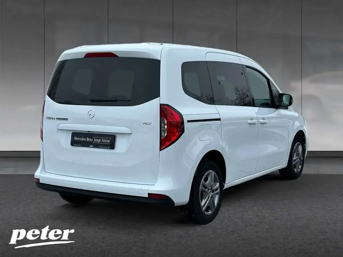 Gebraucht Mercedes Citan 110 102 PS (75 kW) 2025 Arktikweiß Van / Kleinbus