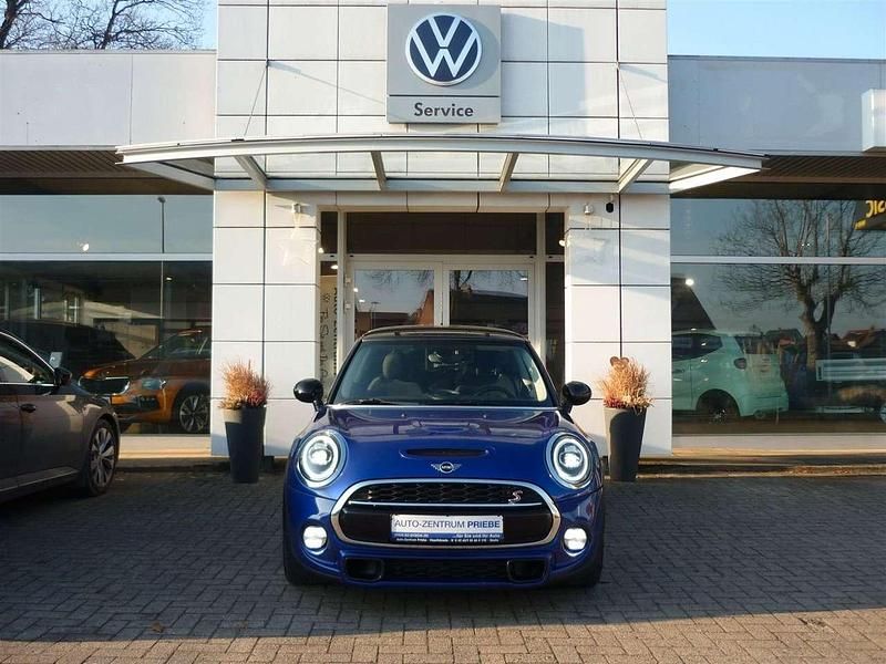 Gebraucht Mini Cooper S Chili 192 PS (141 kW) 2019 Starlight blue Kleinwagen