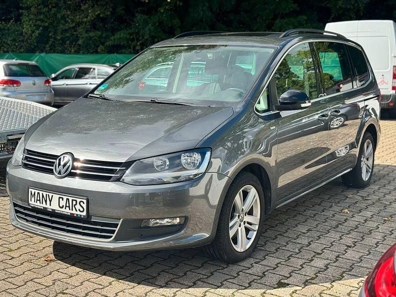 Grau Gebraucht 2012 VW Sharan Match Van / Kleinbus | 10.590 € (Fairer Preis) - Bild 1/4