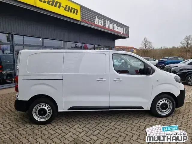 Używany Citroën Jumpy 144 KM (105 kW) 2024 Biały Minivan