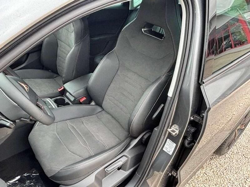 Neu Cupra Ateca Basis 190 PS (139 kW) 2026 Graphitgrau SUV