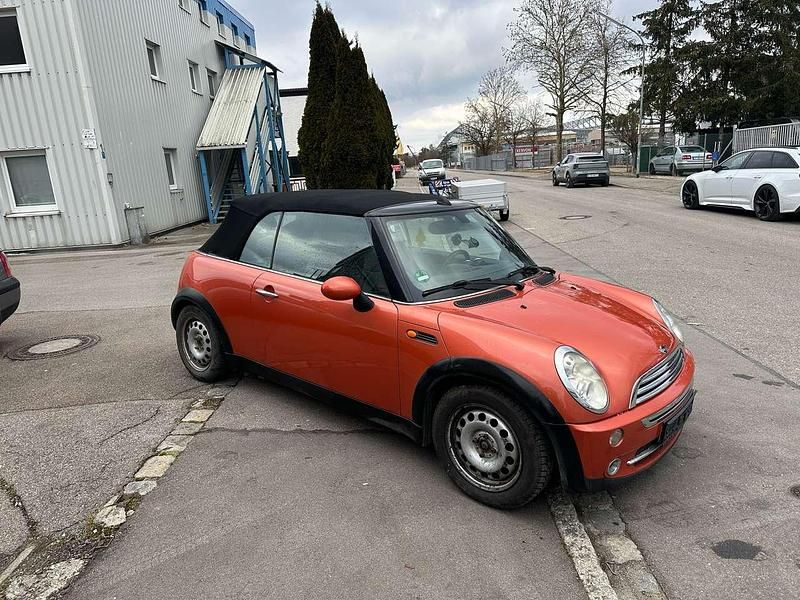 Second-hand Mini Cooper Cabriolet 116 CP (85 kW) 2004 Portocaliu Cabrio