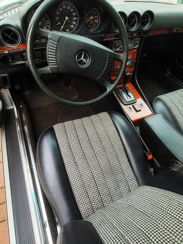 Gebraucht Mercedes SLC280 185 PS (136 kW) 1974 Silber Coupé