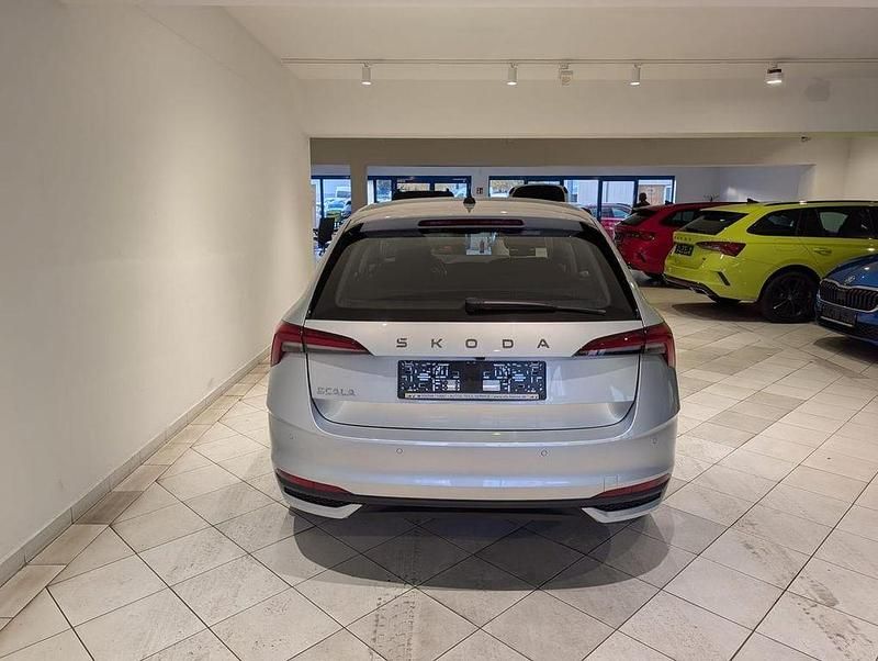 Gebraucht Skoda Scala Selection 116 PS (85 kW) 2024 Silber Kleinwagen