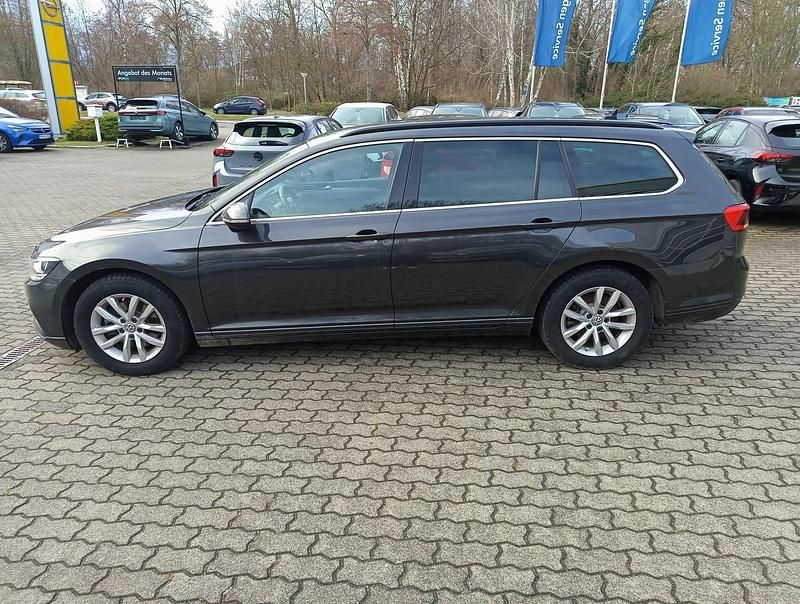 Gebraucht VW Passat Business 150 PS (110 kW) 2019 Grau Kombi