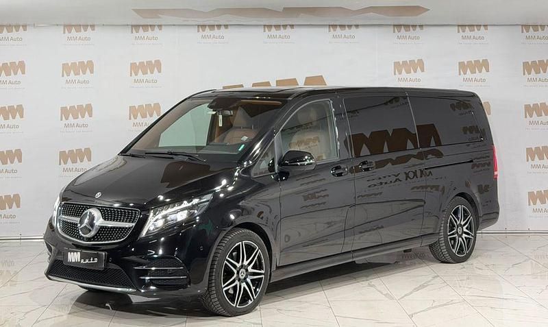 Schwarz Gebraucht 2023 Mercedes V300 Luxury Van / Kleinbus | 131.999 € - Bild 1/4