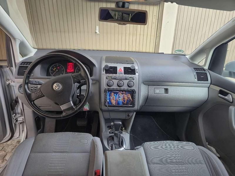 Gebraucht 2009 VW Touran R-line Edition Van / Kleinbus | 10.100 € - Bild 1/4