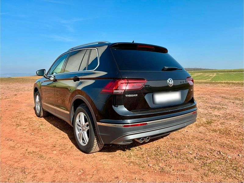 Gebraucht VW Tiguan Highline 150 PS (110 kW) 2018 Schwarz SUV