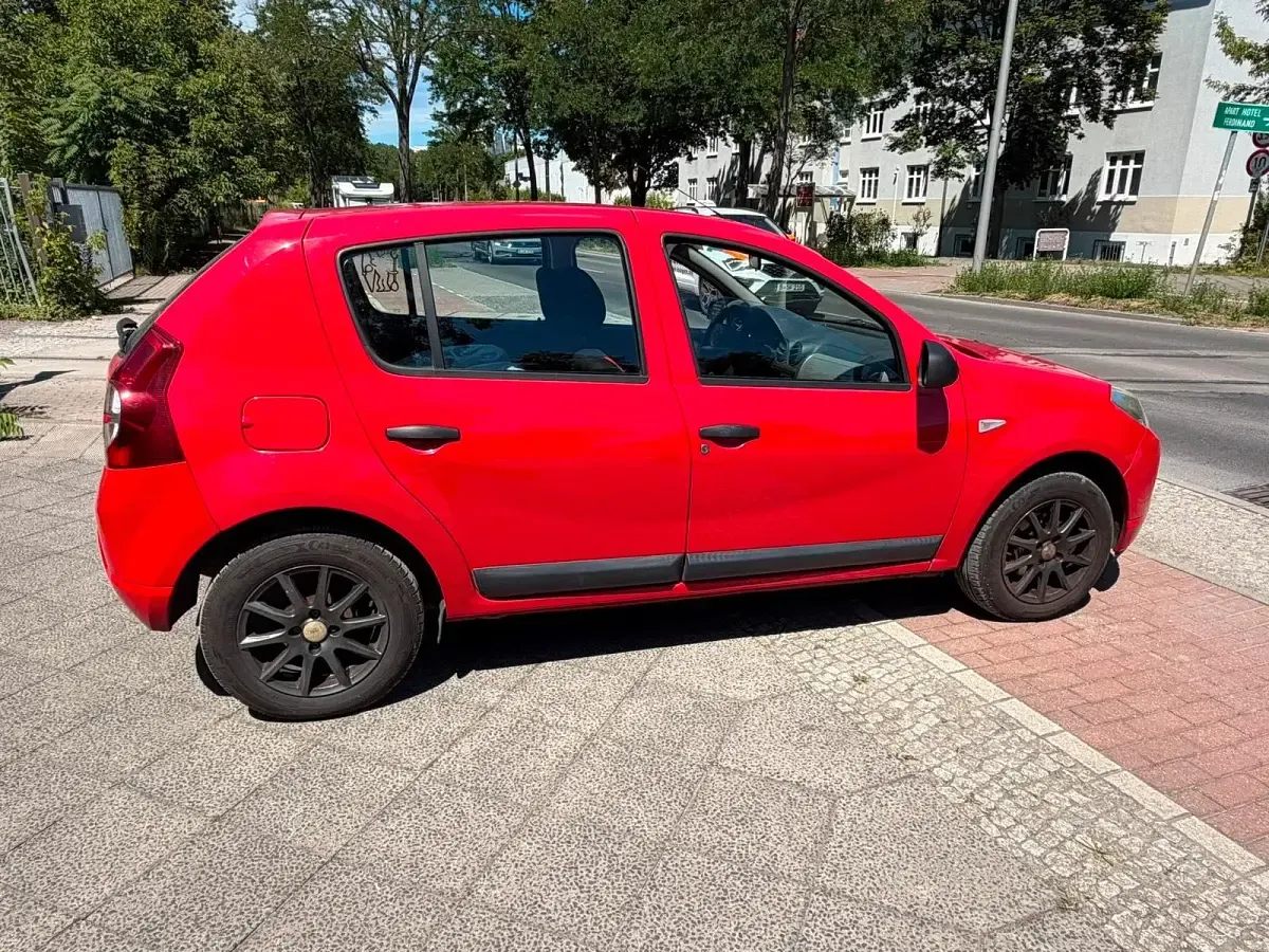 Gebraucht Dacia Sandero 75 PS (55 kW) 2009 Rot Kleinwagen