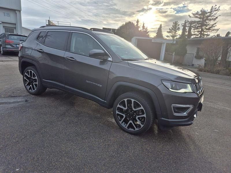 Gebraucht Jeep Compass Limited 170 PS (125 kW) 2020 Gelb SUV