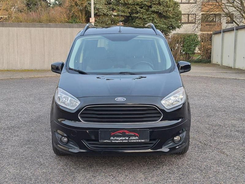 Gebraucht Ford Tourneo Courier 101 PS (74 kW) 2016 Schwarz Van / Kleinbus