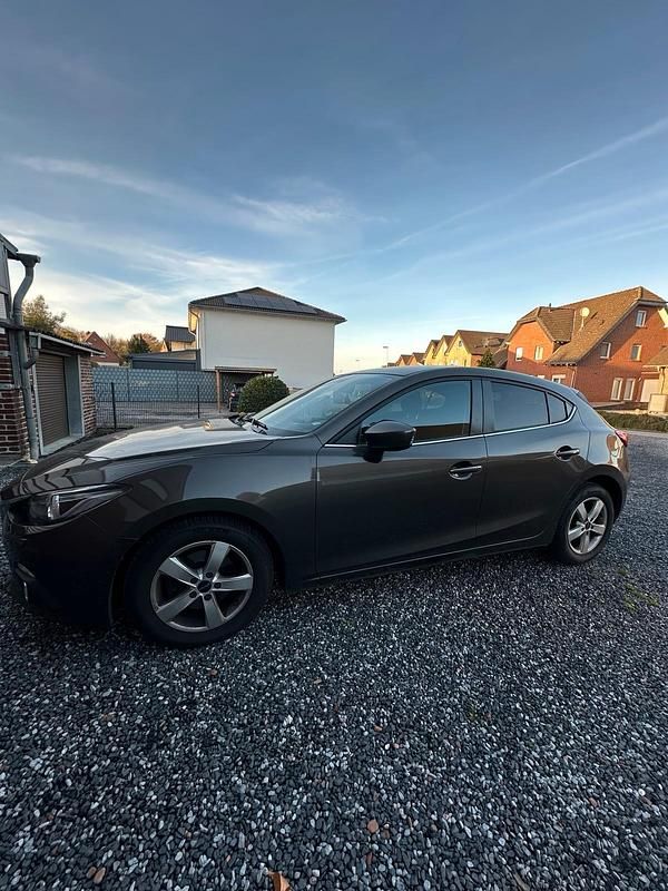 Gebraucht Mazda 3 120 PS (88 kW) 2014 Braun Limousine