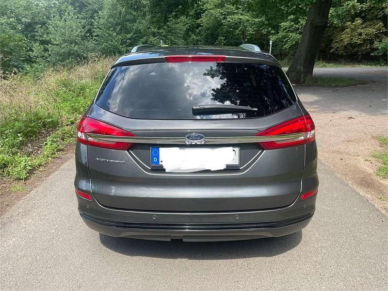 Gebraucht Ford Mondeo 140 PS (102 kW) 2019 Grau Kombi