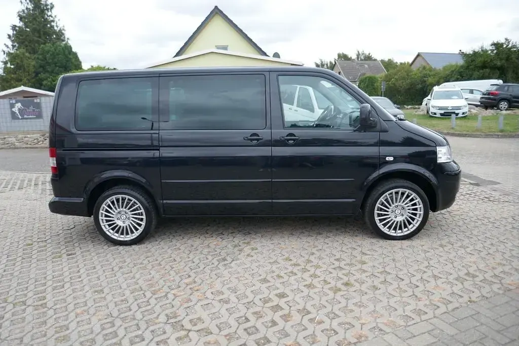 Gebraucht VW Multivan 174 PS (127 kW) 2008 Schwarz Van / Kleinbus