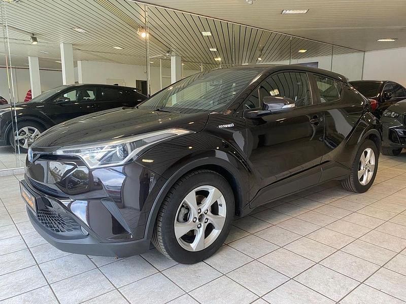 Braun Gebraucht 2019 Toyota C-HR Club SUV | 17.899 € (Guter Preis) - Bild 1/4
