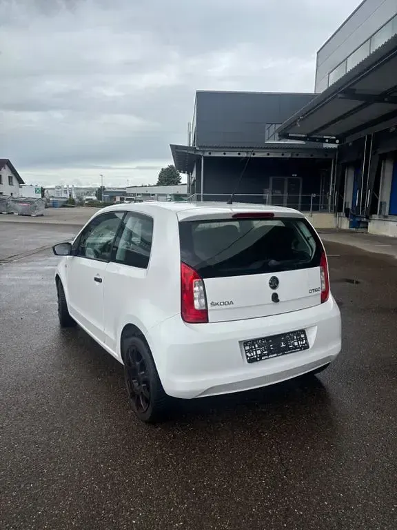 Gebraucht Skoda Citigo Easy 60 PS (44 kW) 2013 Weiß Kleinwagen