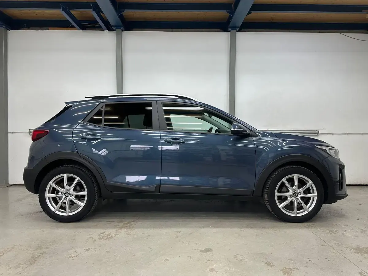 Gebraucht Kia Stonic DREAM-TEAM Edition 120 PS (88 kW) 2020 Blau SUV