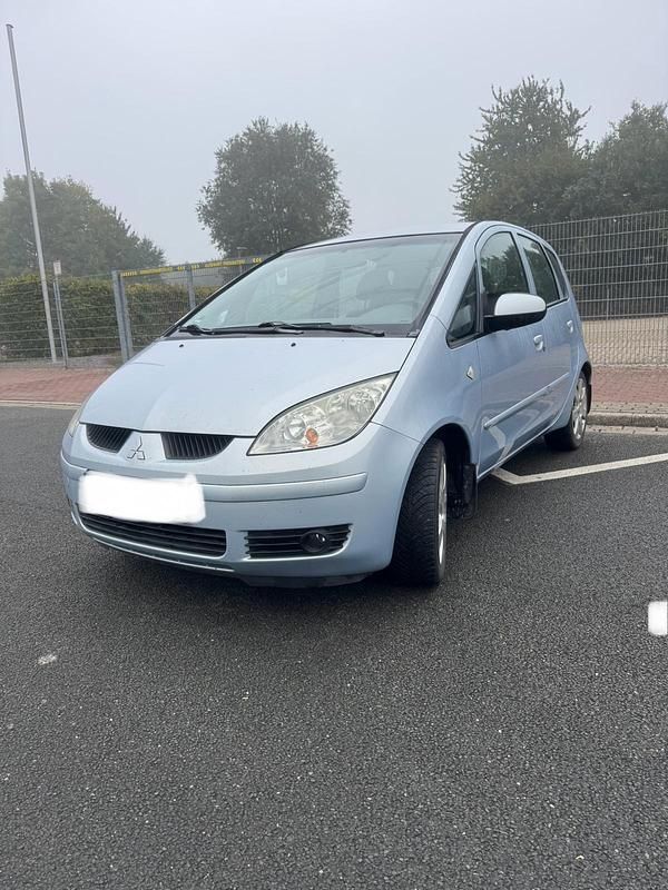 Grau Gebraucht 2004 Mitsubishi Colt Kleinwagen | 1.700 € (Fairer Preis) - Bild 1/4