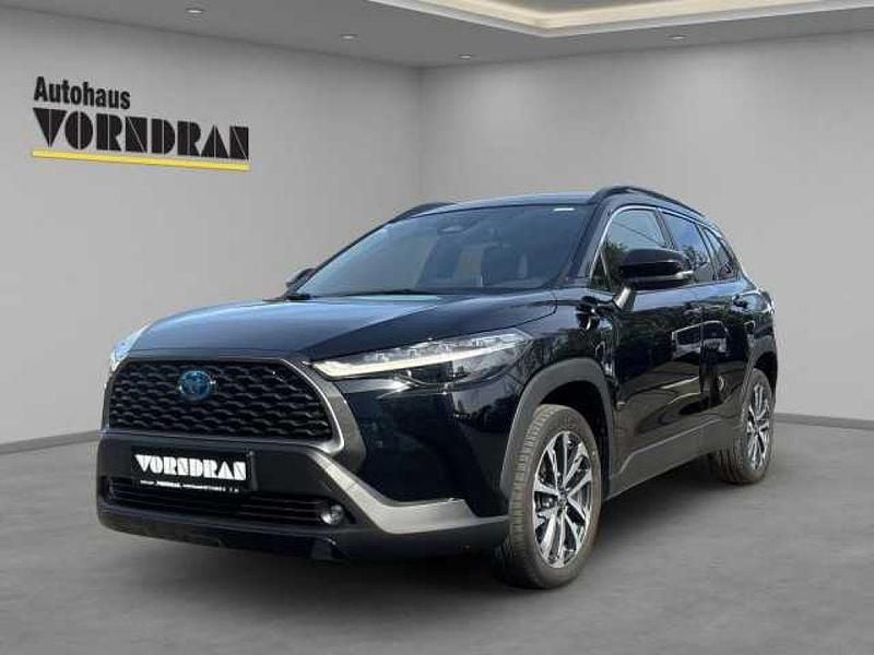 Gebraucht Toyota Corolla Edition 152 PS (111 kW) 2023 Attitude black mc. (metallic) SUV