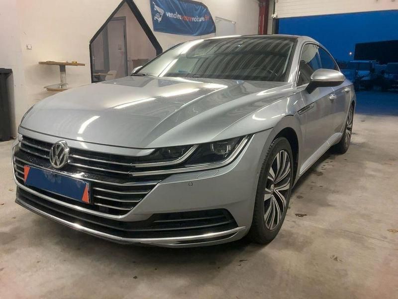 Gebraucht VW Arteon Elegance 150 PS (110 kW) 2019 Silber Kleinwagen