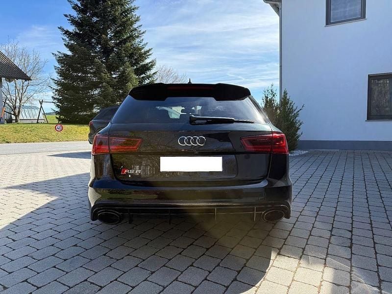 Second-hand Audi RS6 Performance 605 CP (444 kW) 2016 Negru Break