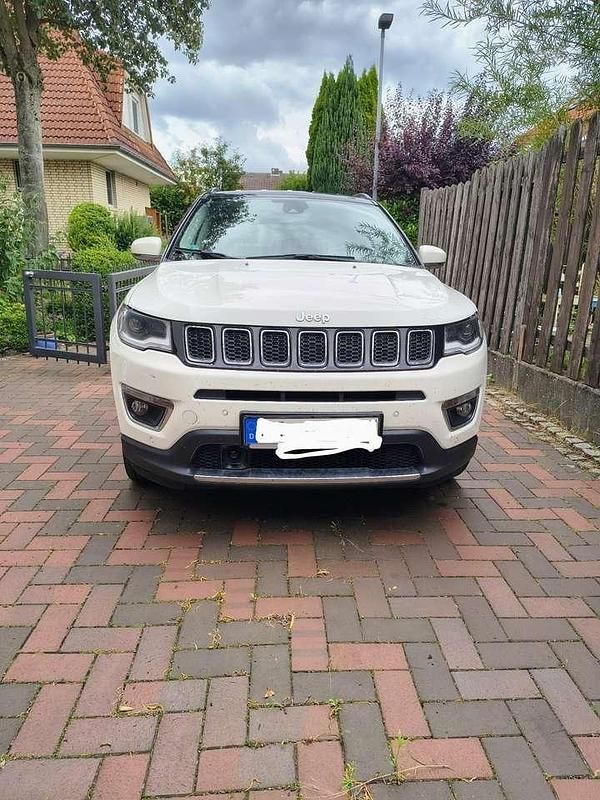 Weiß Gebraucht 2019 Jeep Compass Limited SUV | 18.999 € (Fairer Preis) - Bild 1/4