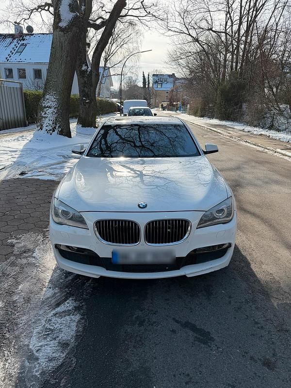Gebraucht BMW 740 M Sport 306 PS (225 kW) 2012 Limousine