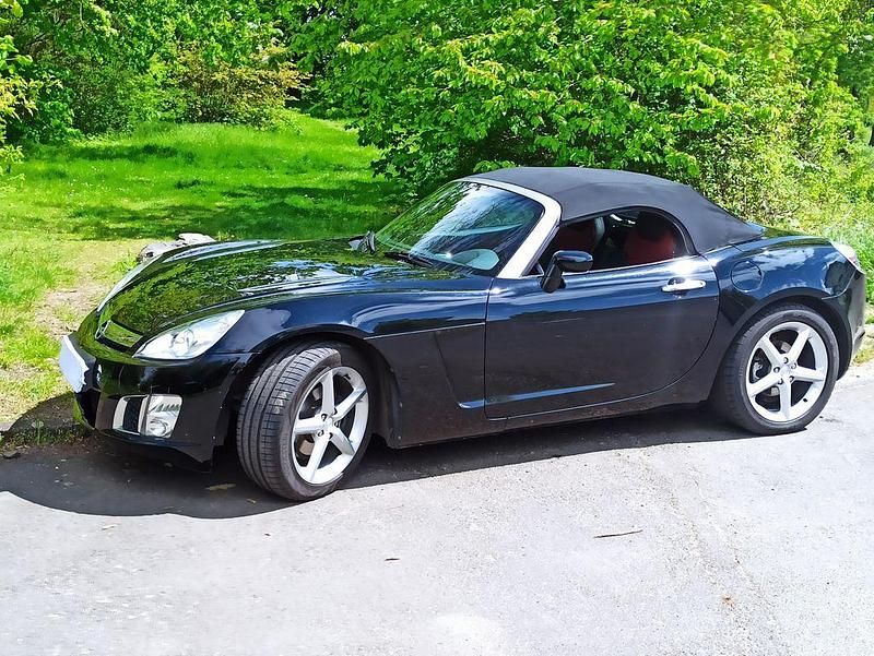 Gebraucht Opel GT 264 PS (194 kW) 2007 Schwarz Cabrio