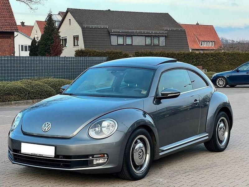 Gebraucht VW Beetle Design 105 PS (77 kW) 2013 Grau Kleinwagen