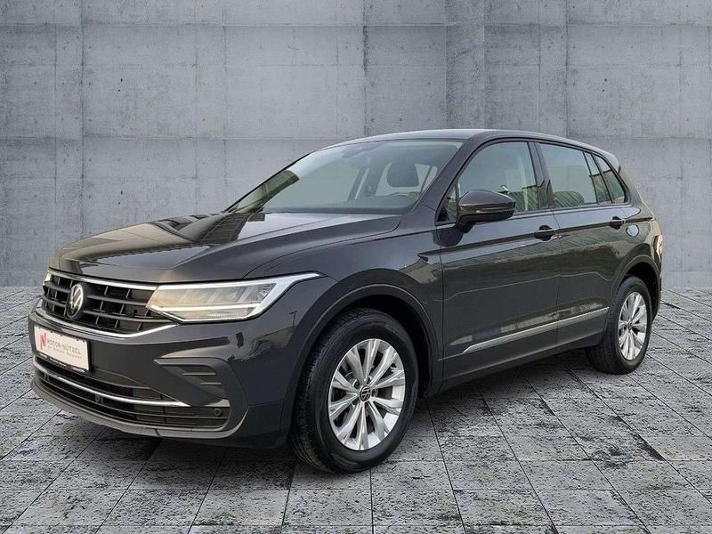 Gebraucht VW Tiguan 122 PS (89 kW) 2022 Uranograu SUV