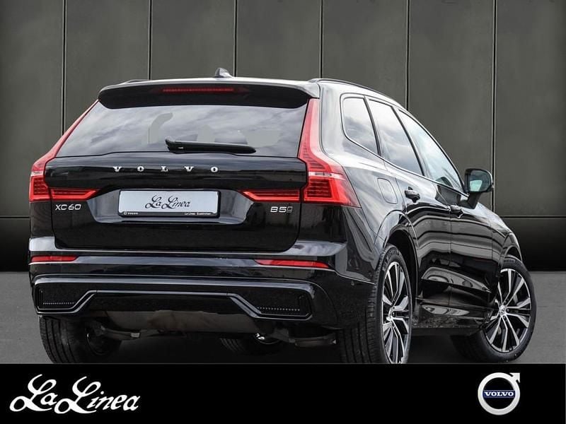 Gebraucht Volvo XC60 Plus 250 PS (183 kW) 2025 Onyx black / metallic SUV