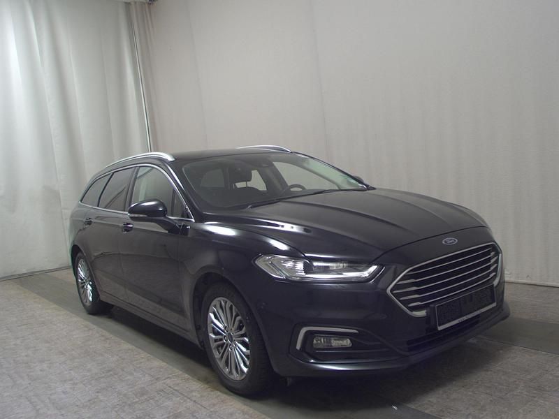 Gebraucht Ford Mondeo Titanium 150 PS (110 kW) 2022 Schwarz Limousine