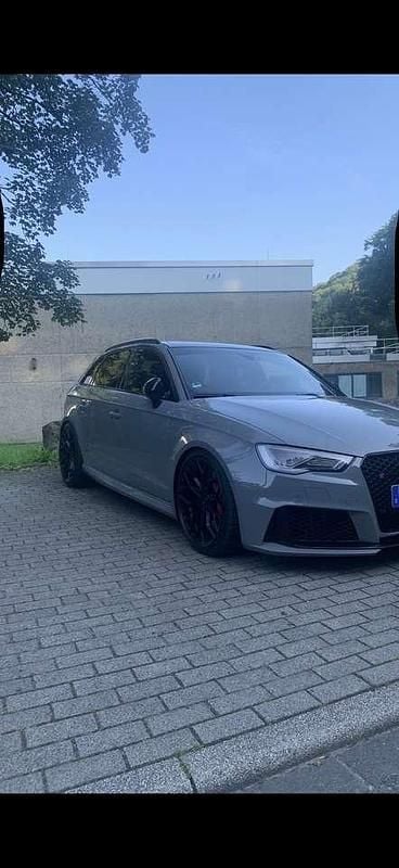 Gebraucht Audi RS3 Design 367 PS (269 kW) 2016 Grau Limousine