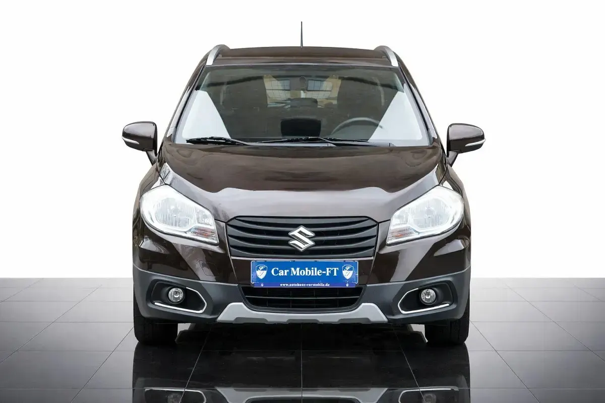 Gebraucht Suzuki SX4 Comfort 120 PS (88 kW) 2015 Braun Limousine