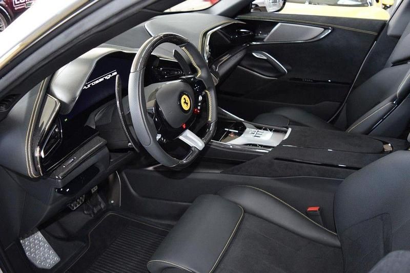 Gebraucht Ferrari Purosangue 725 PS (533 kW) 2024 Silber  argento nurburgring SUV