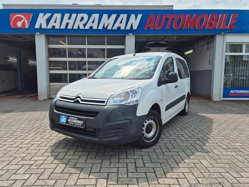 Weiß Gebraucht 2018 Citroën Berlingo Business Class Van / Kleinbus | 5.999 € - Bild 1/4