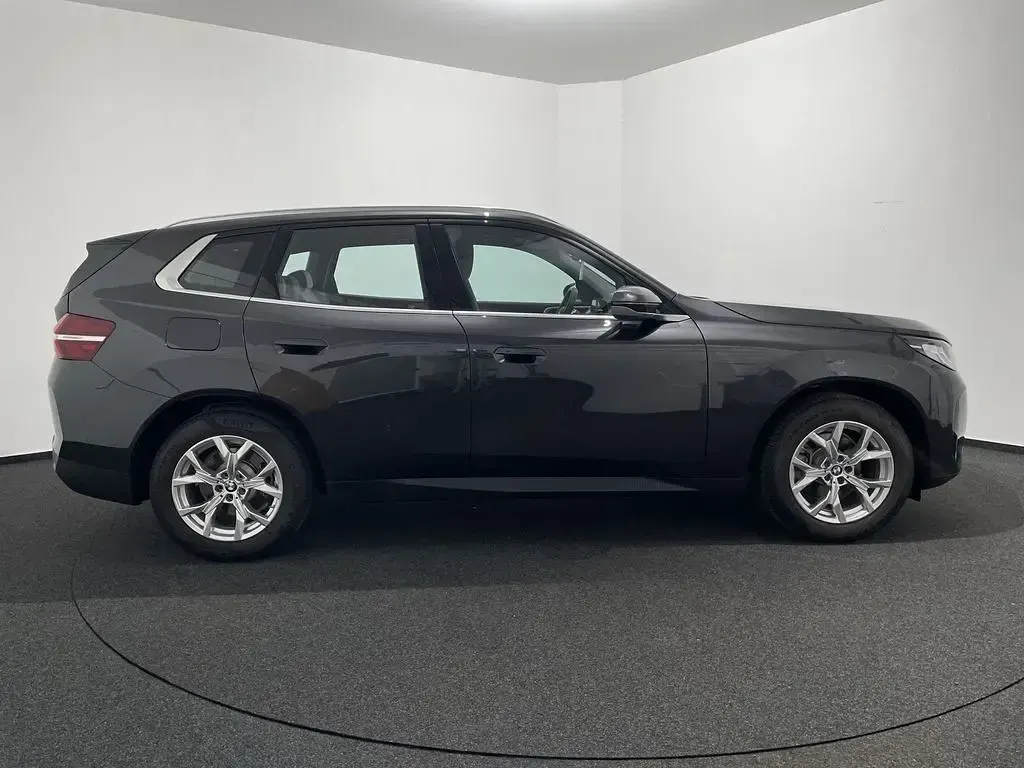 Gebraucht BMW X3 Sport Line 208 PS (152 kW) 2025 Grau SUV