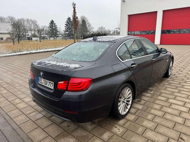 Gebraucht BMW 523 204 PS (150 kW) 2010 Sophistogr brillanteffekt met Limousine