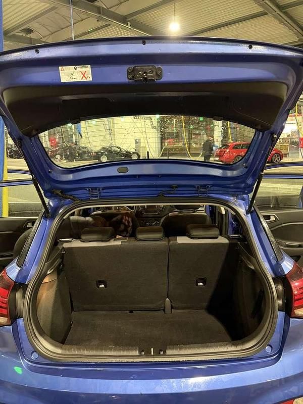 Gebraucht Hyundai i20 Select 75 PS (55 kW) 2019 Kleinwagen