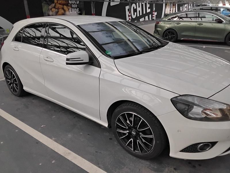 Brugt Mercedes A180 122 HK (89 kW) 2013 Hvid Hatchback