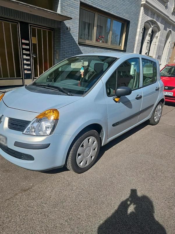 Gebraucht Renault Modus 101 PS (74 kW) 2005 Silber Van / Kleinbus