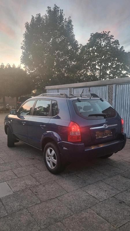 Gebraucht Hyundai Tucson 141 PS (103 kW) 2008 Blau SUV