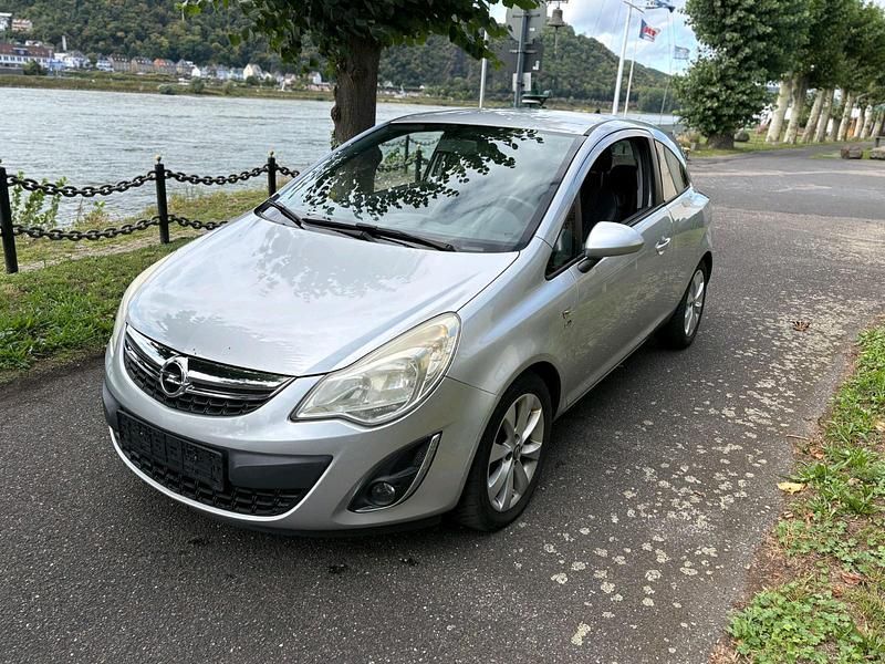 Silber Gebraucht 2012 Opel Corsa Edition Kleinwagen | 1.500 € (Superpreis) - Bild 1/4