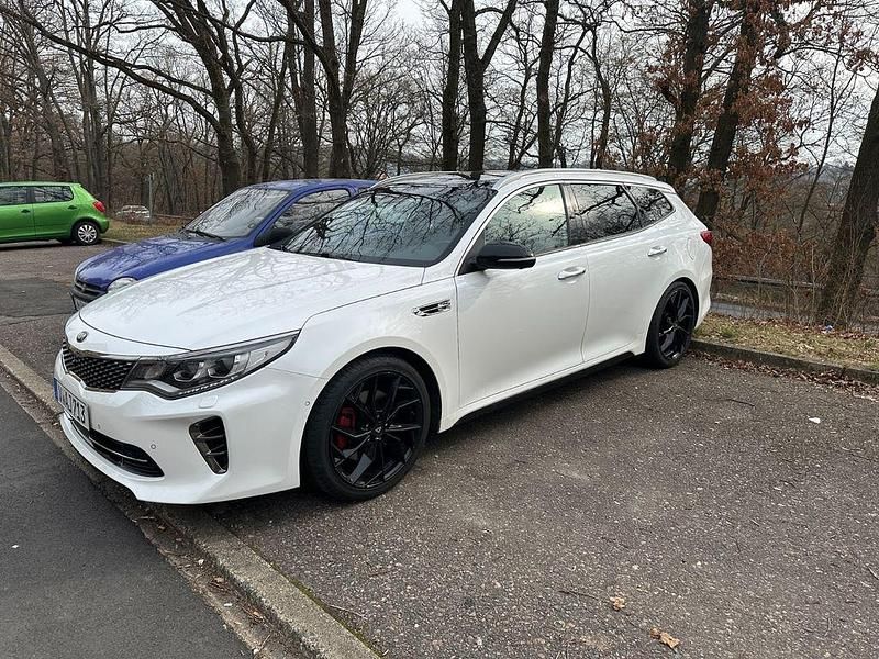 Gebraucht Kia Optima GT 245 PS (180 kW) 2018 Schwarz Kombi