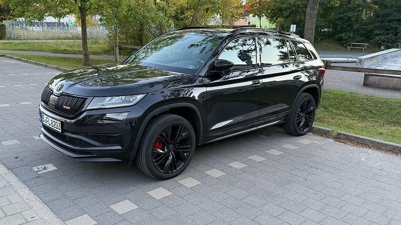 Schwarz Gebraucht 2020 Skoda Kodiaq RS SUV | 38.500 € (Fairer Preis) - Bild 1/4