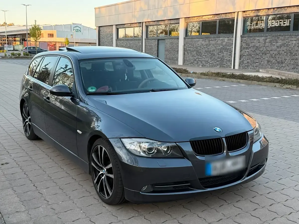 Gebraucht BMW 330 258 PS (189 kW) 2006 Grau Kombi