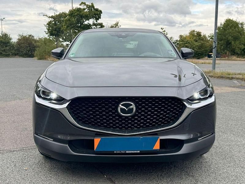 Grau Gebraucht 2023 Mazda CX-30 Prime-Line SUV | 25.950 € (Fairer Preis) - Bild 1/4