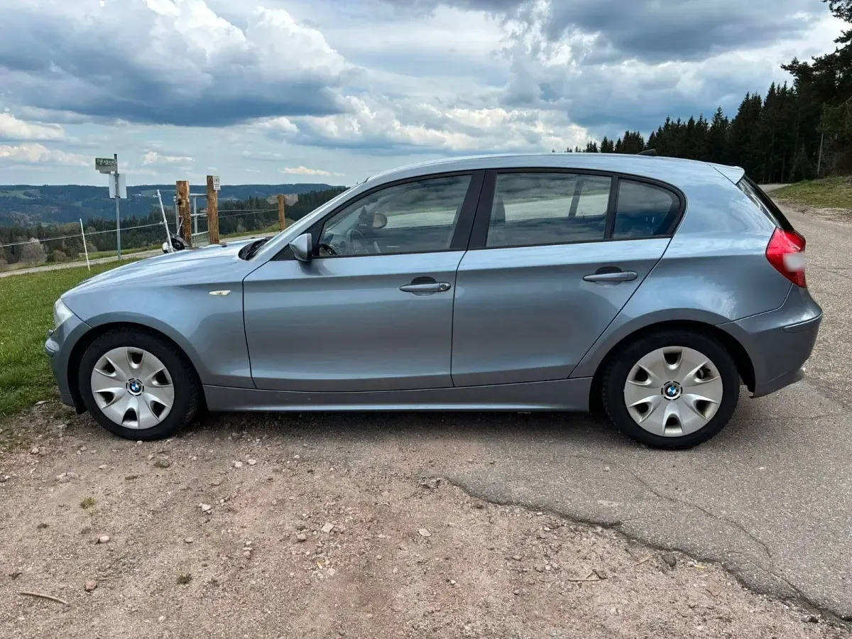 Gebraucht BMW 116 116 PS (85 kW) 2005 Blau Kleinwagen