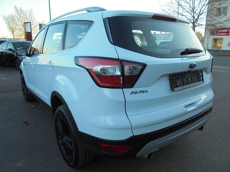 Gebraucht Ford Kuga Cool & Connect 120 PS (88 kW) 2018 Weiß SUV