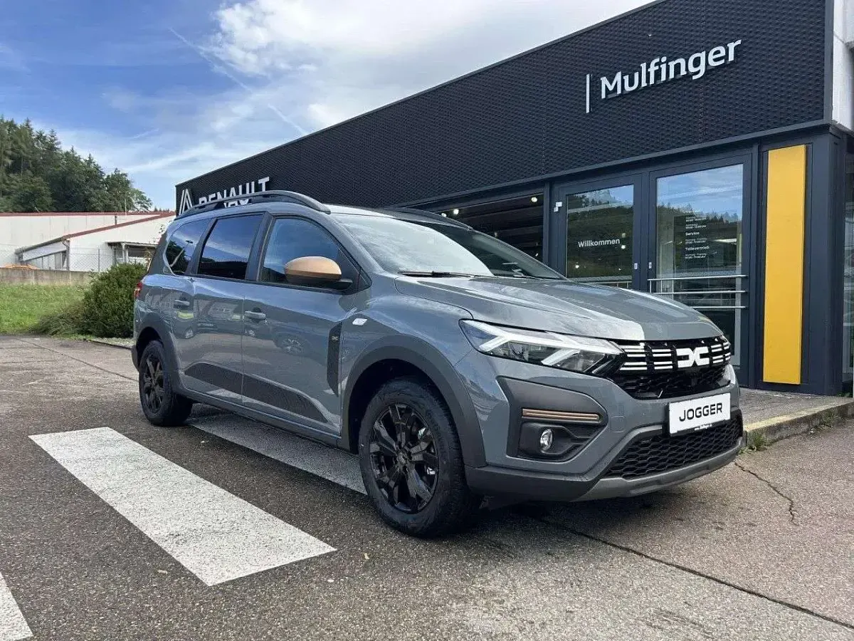 Neu Dacia Jogger Extreme 140 PS (102 kW) 2026 Schiefergrau (grau) Van / Kleinbus